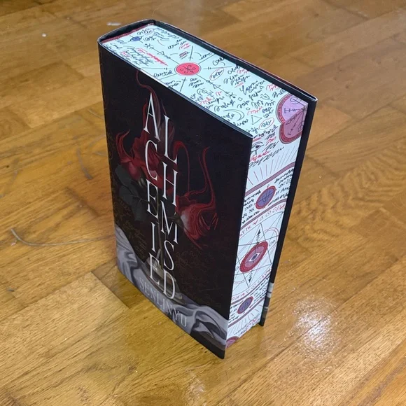 Fairyloot Alchemised - Picture 2 of 8